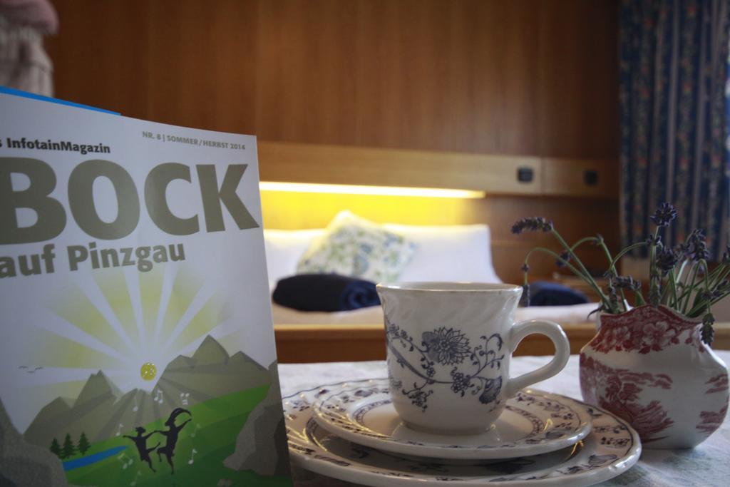Privatzimmer Kammerlander Neukirchen am Großvenediger Szoba fotó