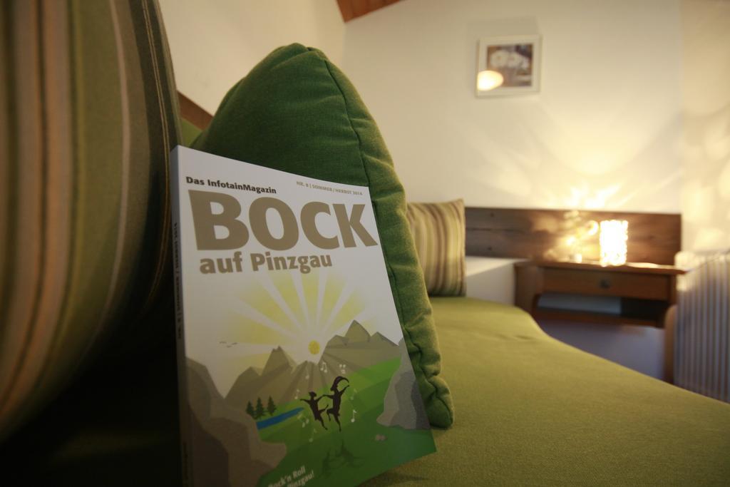 Privatzimmer Kammerlander Neukirchen am Großvenediger Szoba fotó
